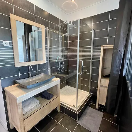 Spacieux A Appartement *